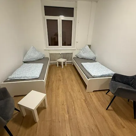 2 Kueche Bad Tv Garten Wlan Apartment