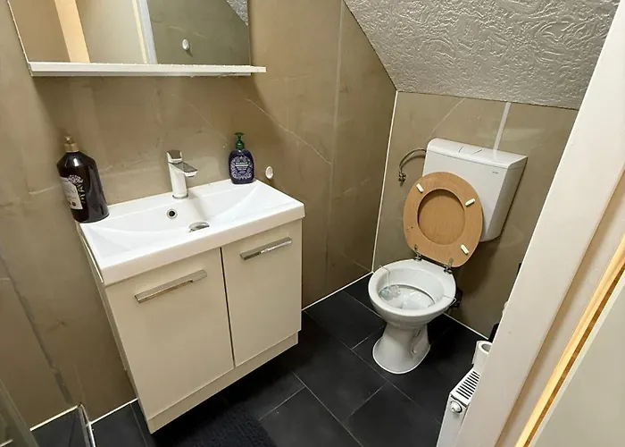 Apartment 2 Kueche Bad Tv Garten Wlan Bremen